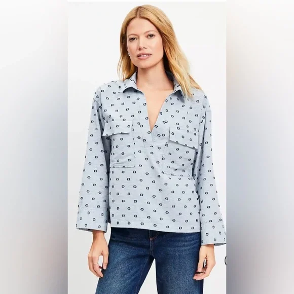 LOFT V-Neck Pocket Popover - Picture 2 of 10